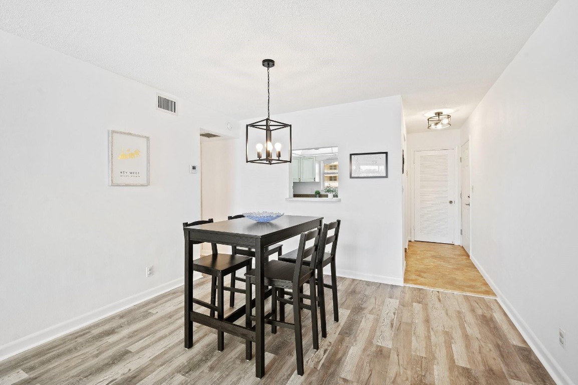 Hillsboro Le baron - Residential