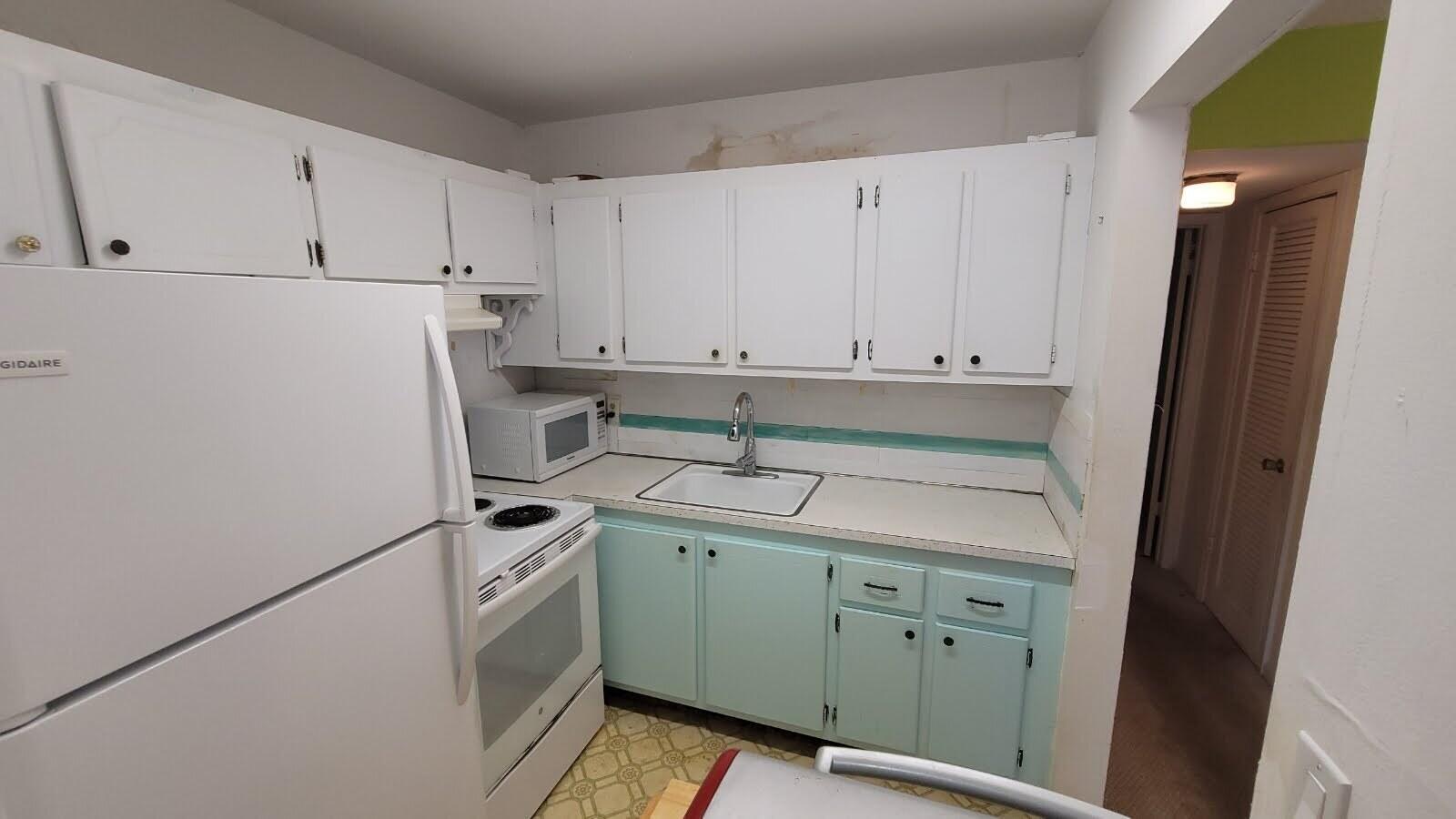 View photos, virtual tours, details... 208 Kent M