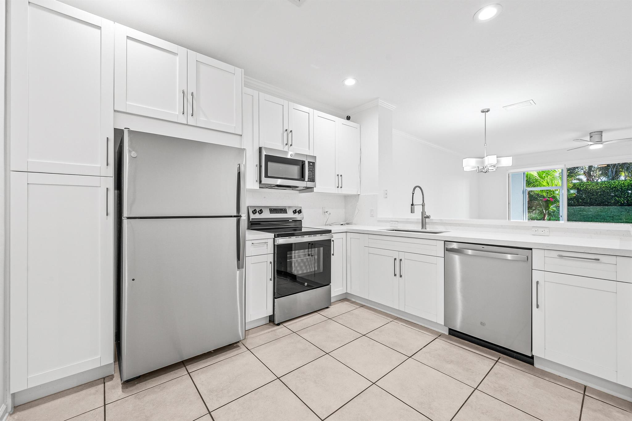 MELROSE PUD VERONA LAKES - Residential Lease