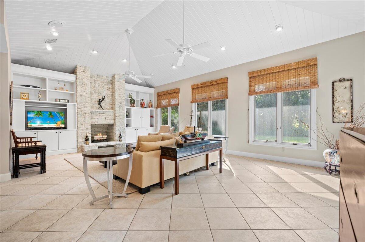 FRENCHMANS CREEK 2 - Residential