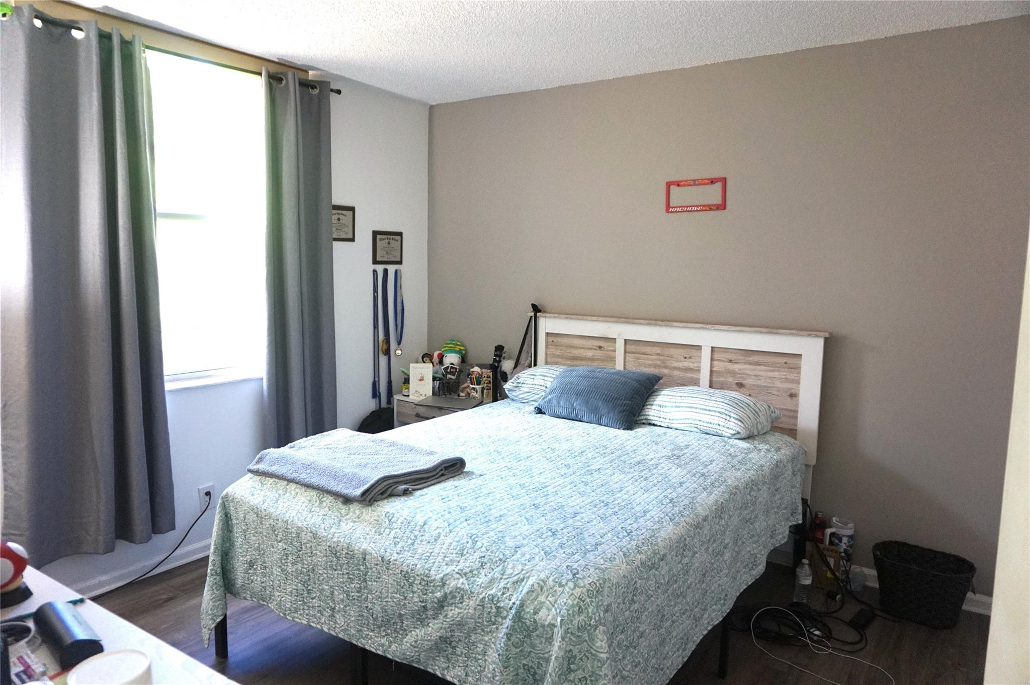 Palm Lakes Condo - Residential