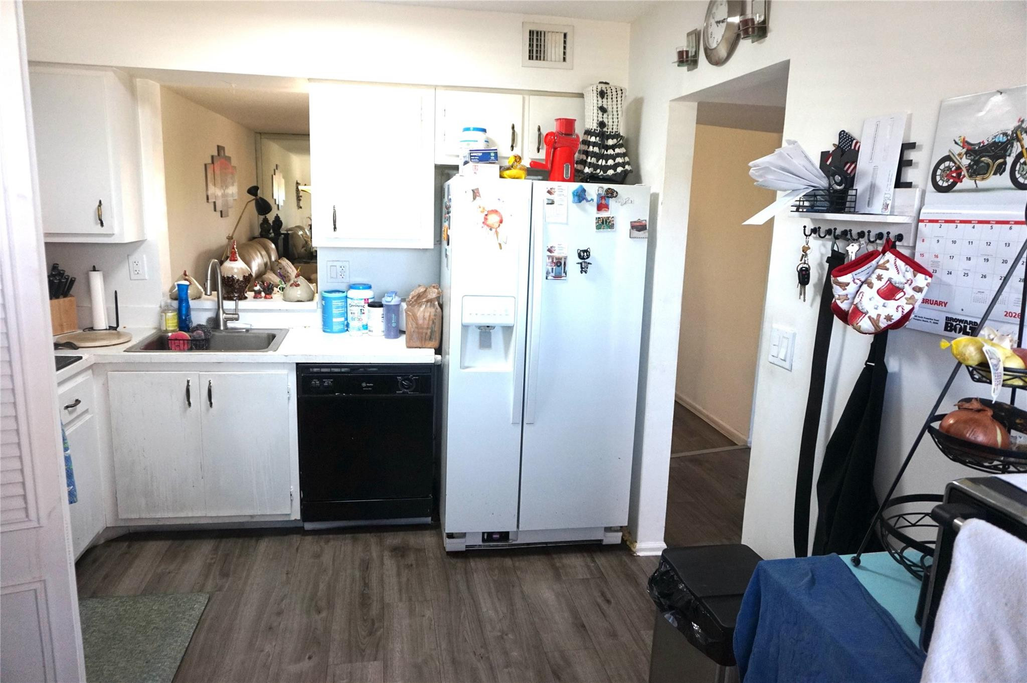 Palm Lakes Condo - Residential