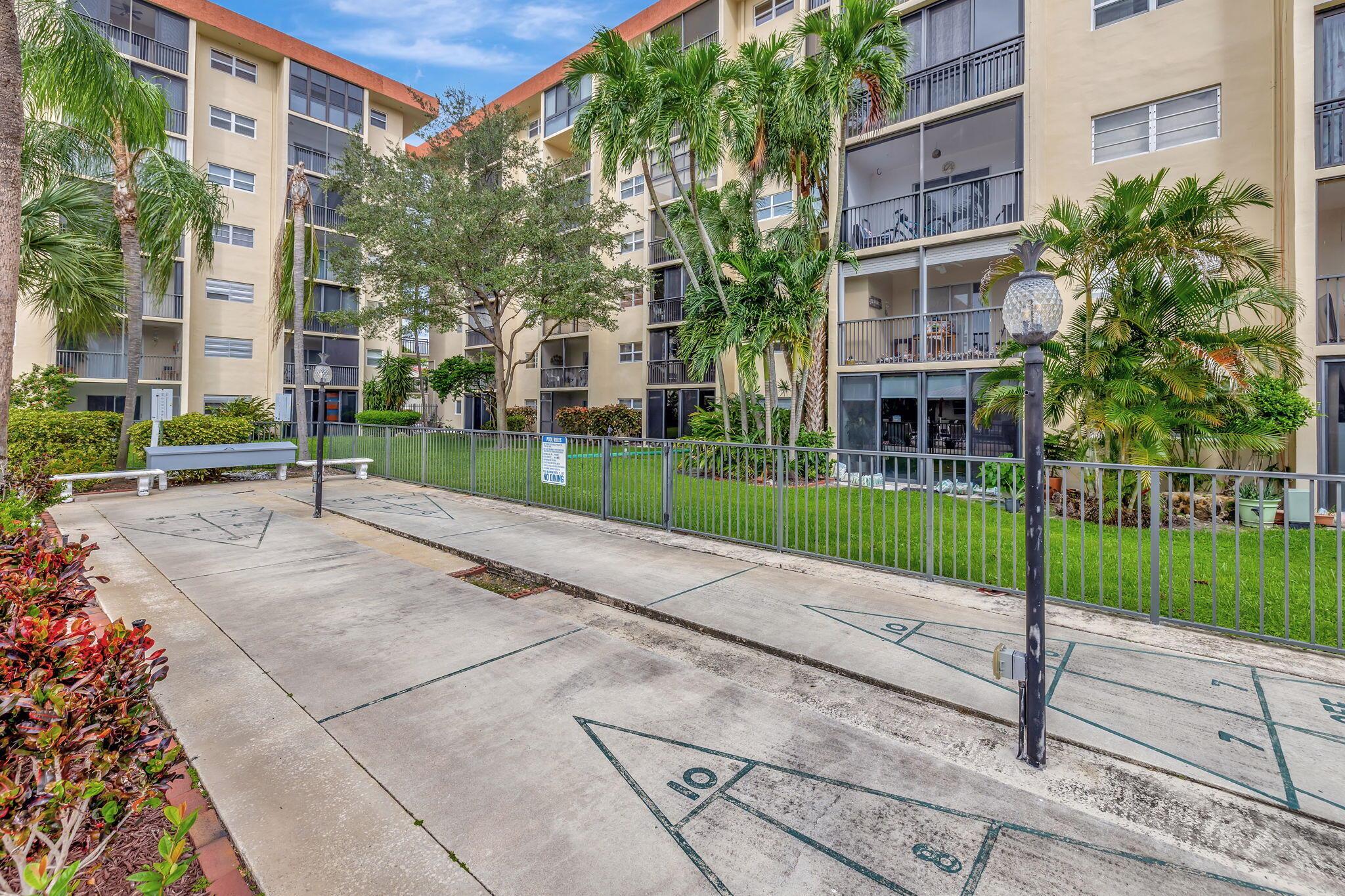 GARDEN-AIRE VILLAGE SOUTH - Residential Lease