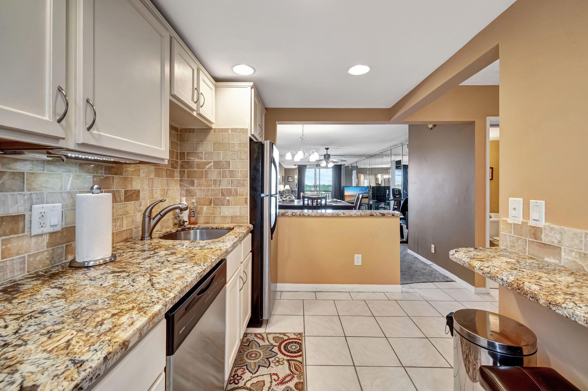 GARDEN-AIRE VILLAGE SOUTH - Residential Lease