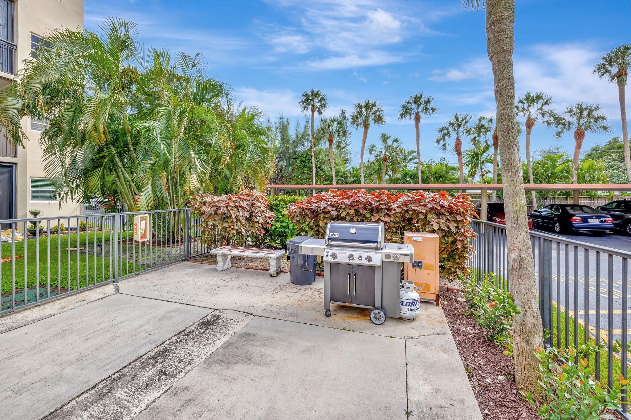 GARDEN-AIRE VILLAGE SOUTH - Residential Lease