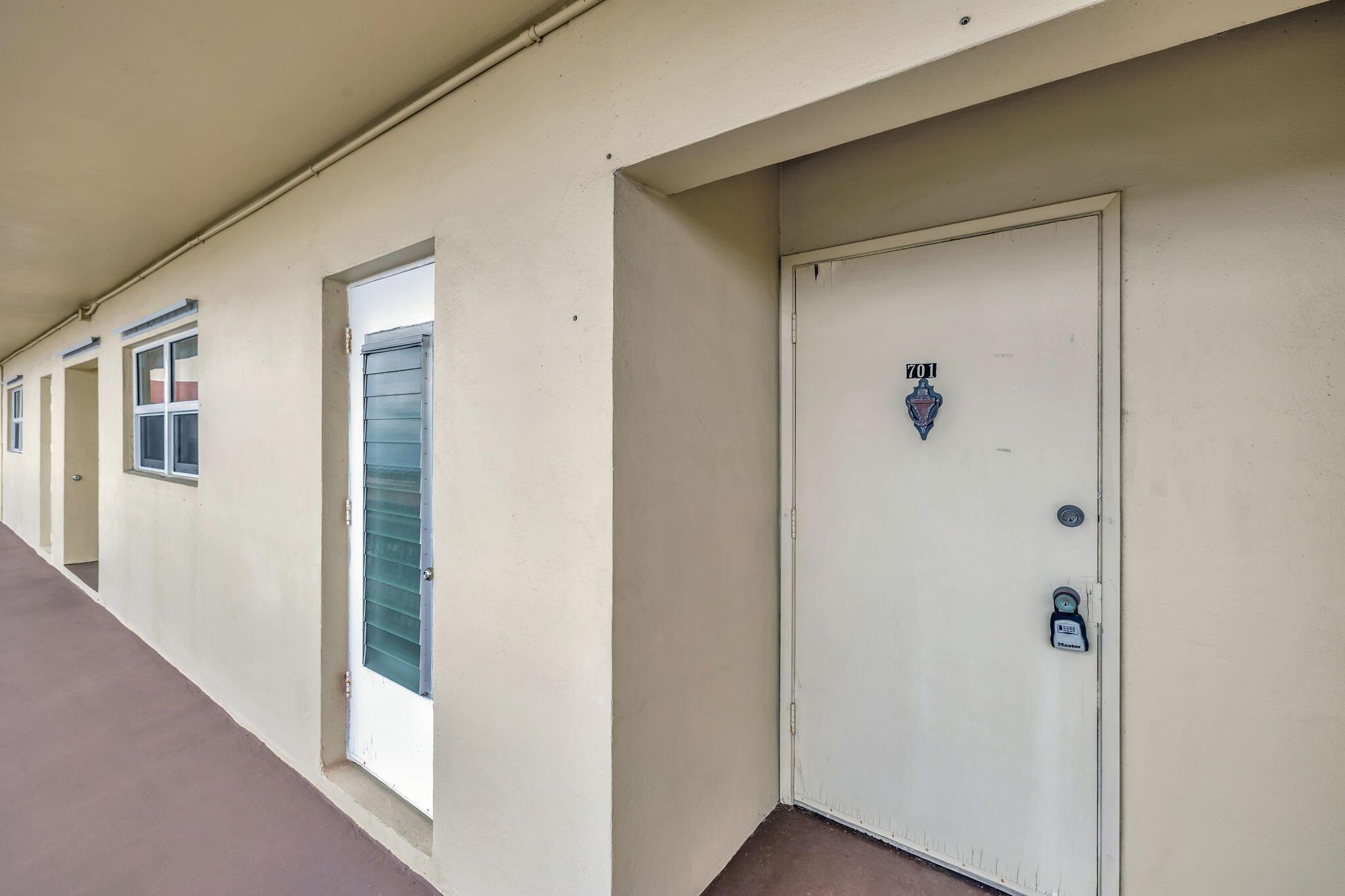 GARDEN-AIRE VILLAGE SOUTH - Residential Lease