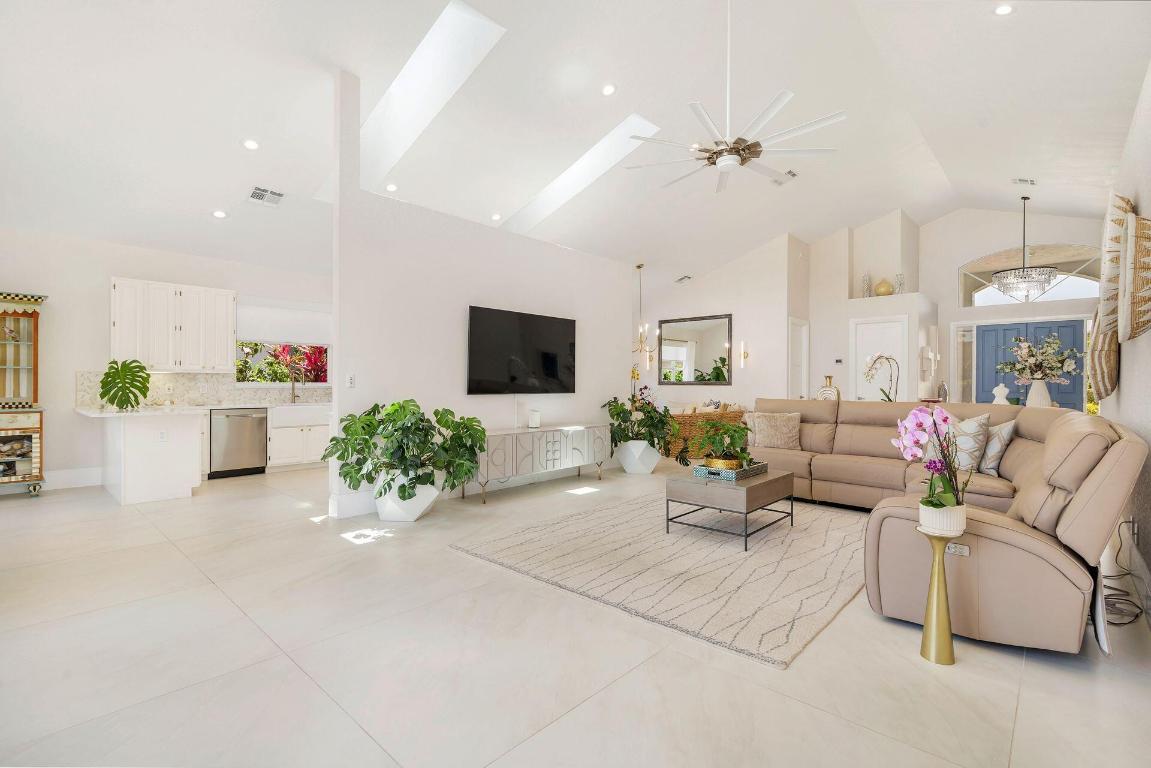 8270 Bob O Link Drive