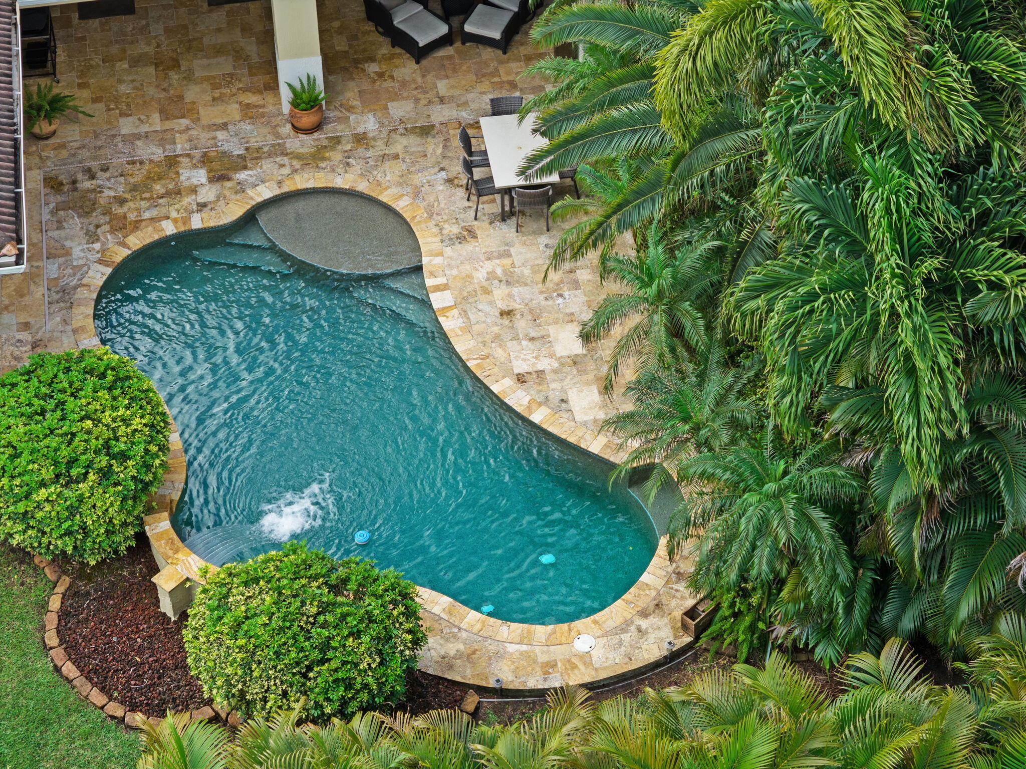 PHOENICIAN COVE - Residential