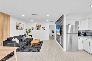 AVON HEIGHTS - Residential Income