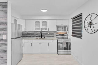 AVON HEIGHTS - Residential Income