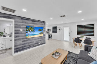 AVON HEIGHTS - Residential Income