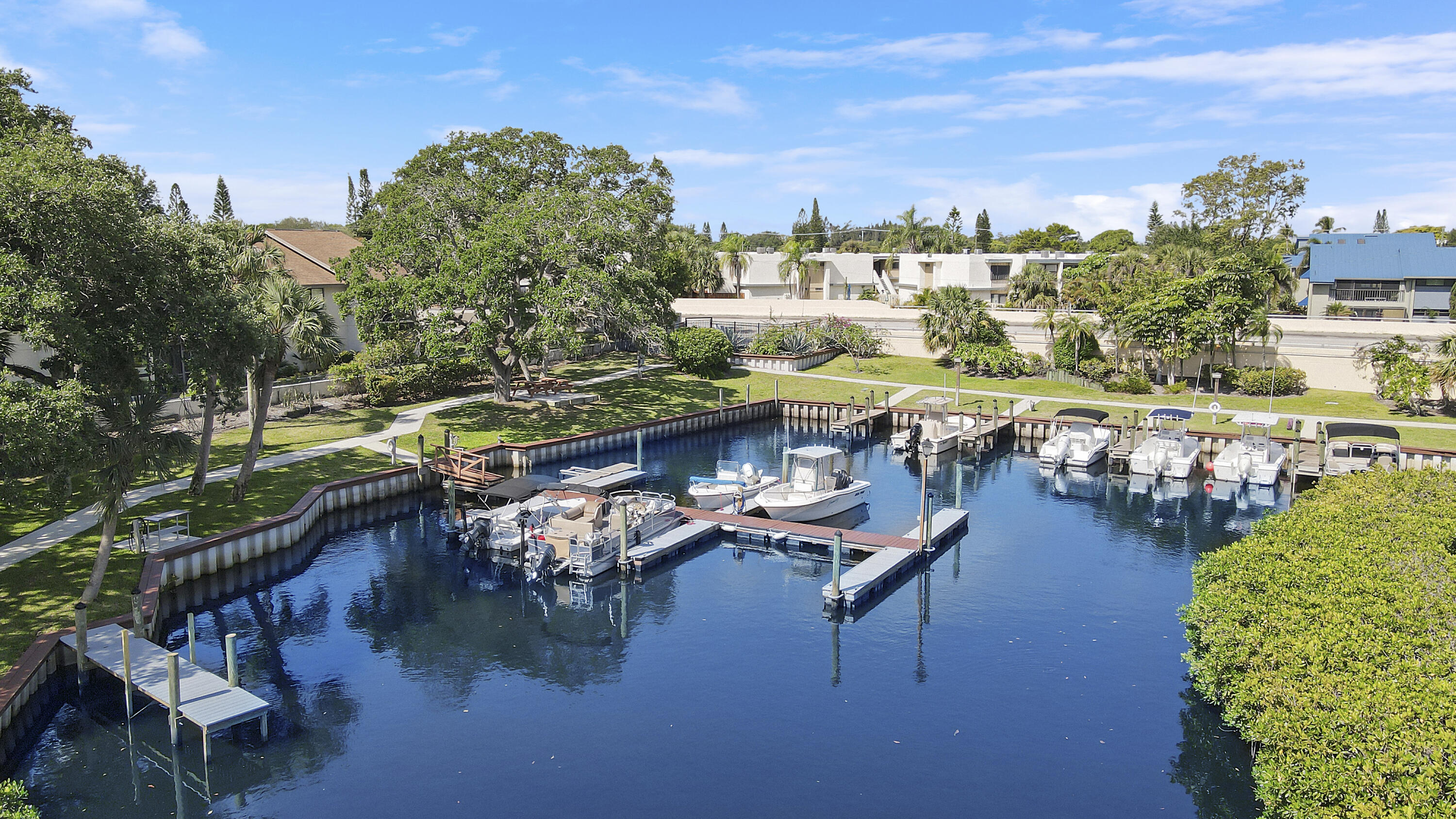 Sailfish Village at Beacon 21 Condo - Residential