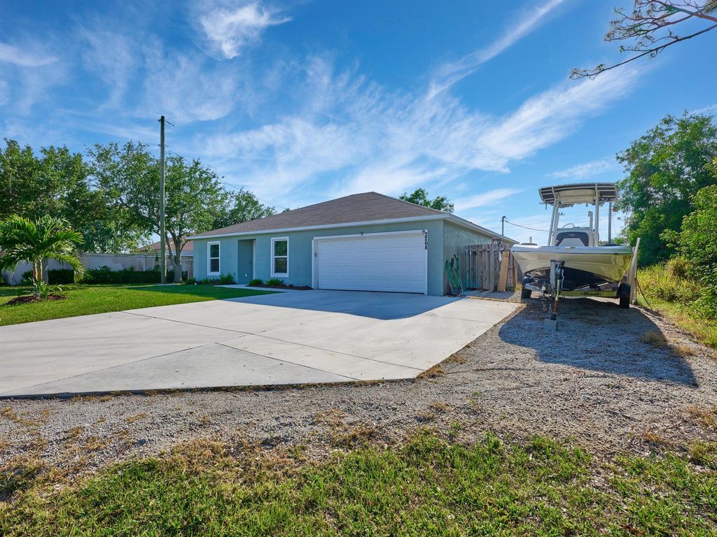 Photo of 2268 SE Haddon Street, Port Saint Lucie, FL 34984 (MLS # R11082597)