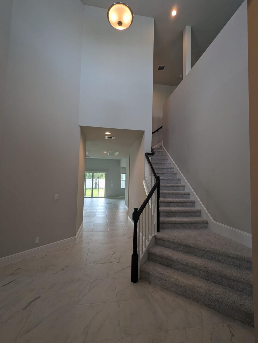 Photo of 9292 Crestview Circle, Palm Beach Gardens, FL 33412 (MLS # R11161549)