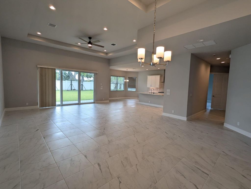 Photo of 9292 Crestview Circle, Palm Beach Gardens, FL 33412 (MLS # R11161549)