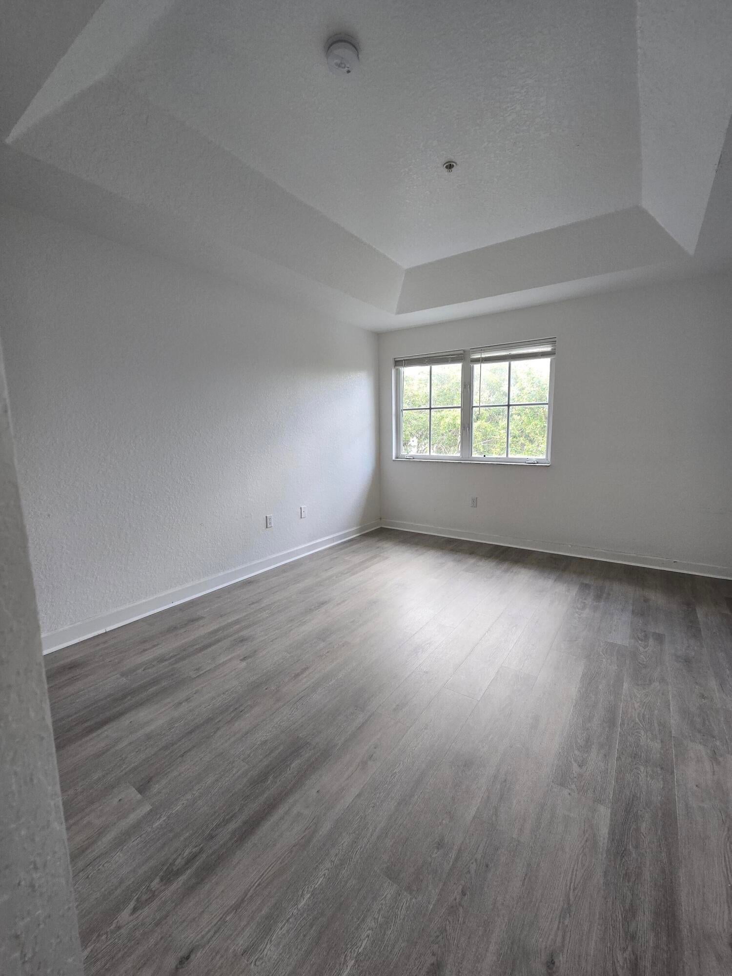 1016 SHOMA Drive