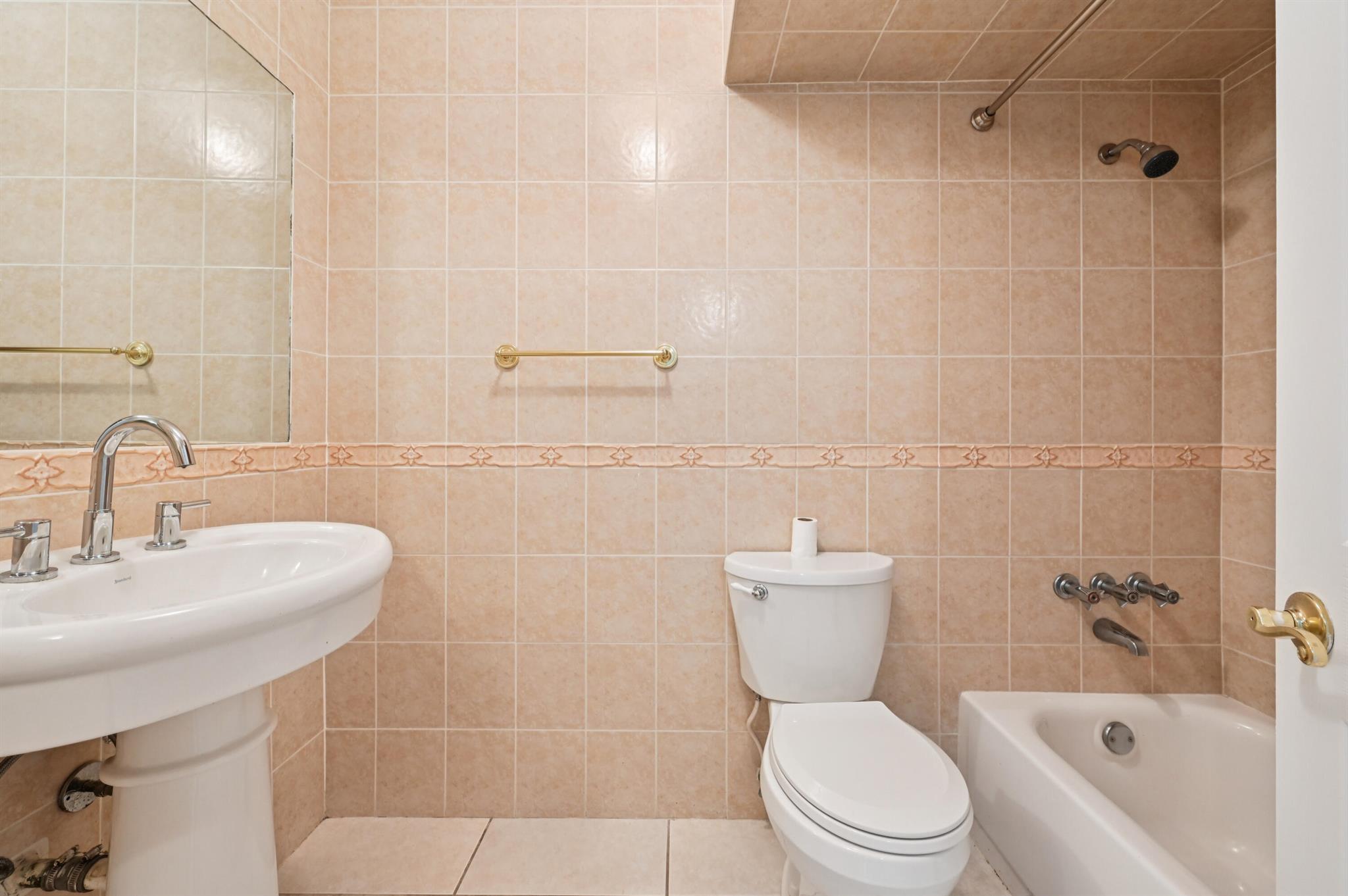 GREENWAY VILLAGE NORTH CO - Residential