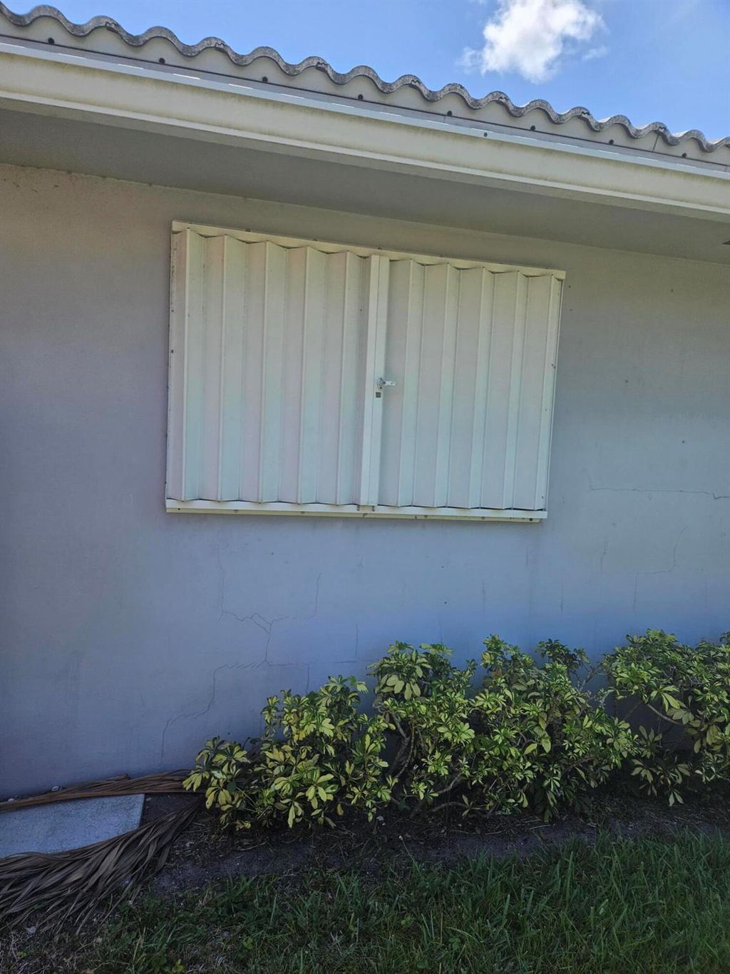 Photo of 1280 SW 27th Place, Boynton Beach, FL 33426 (MLS # R11096042)