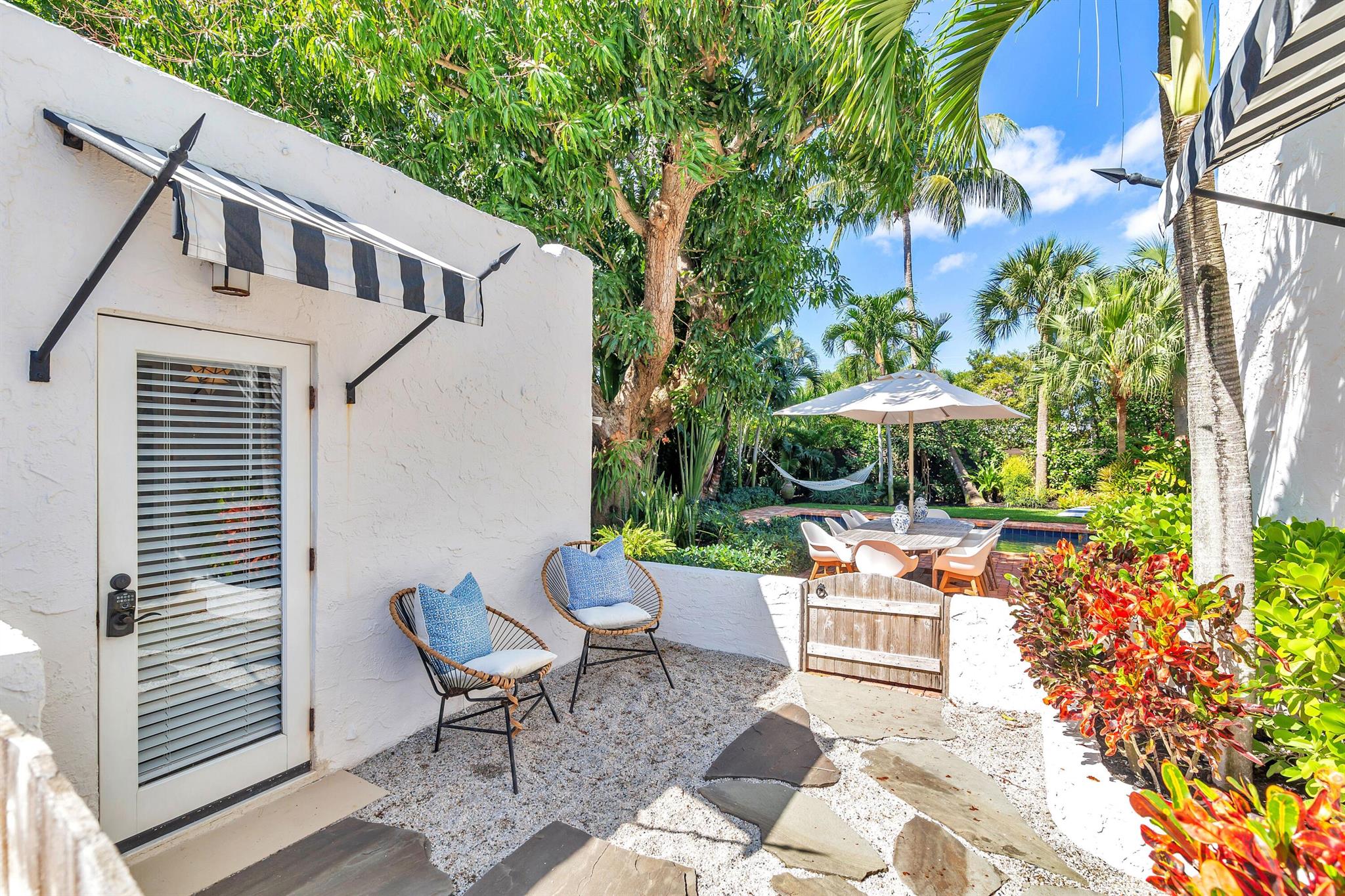 EDGEWATER - Residential