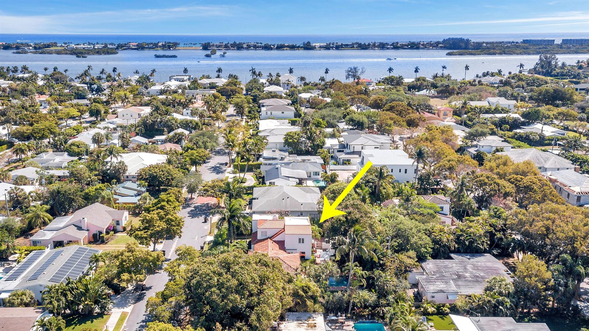 EDGEWATER - Residential