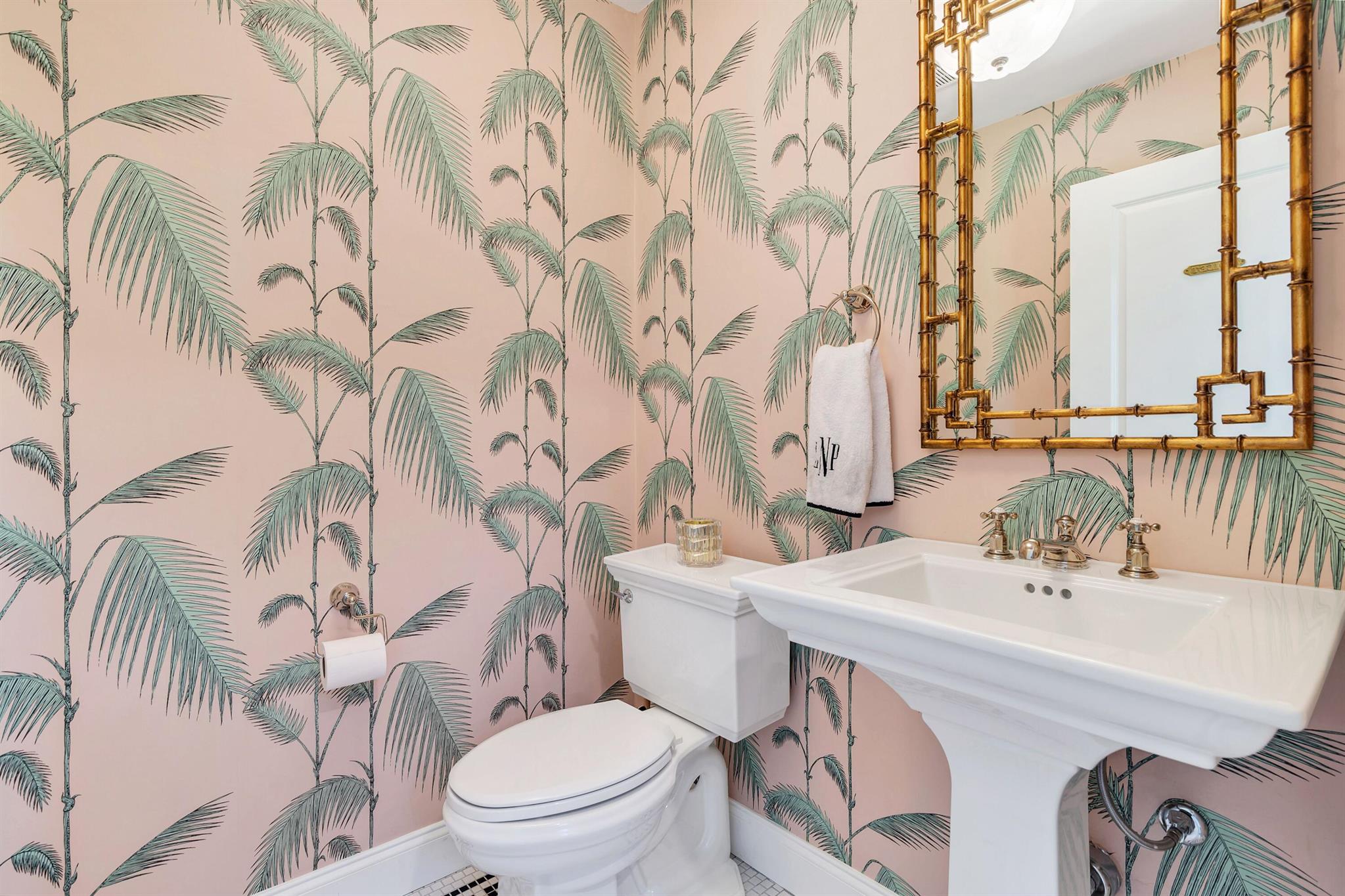 EDGEWATER - Residential