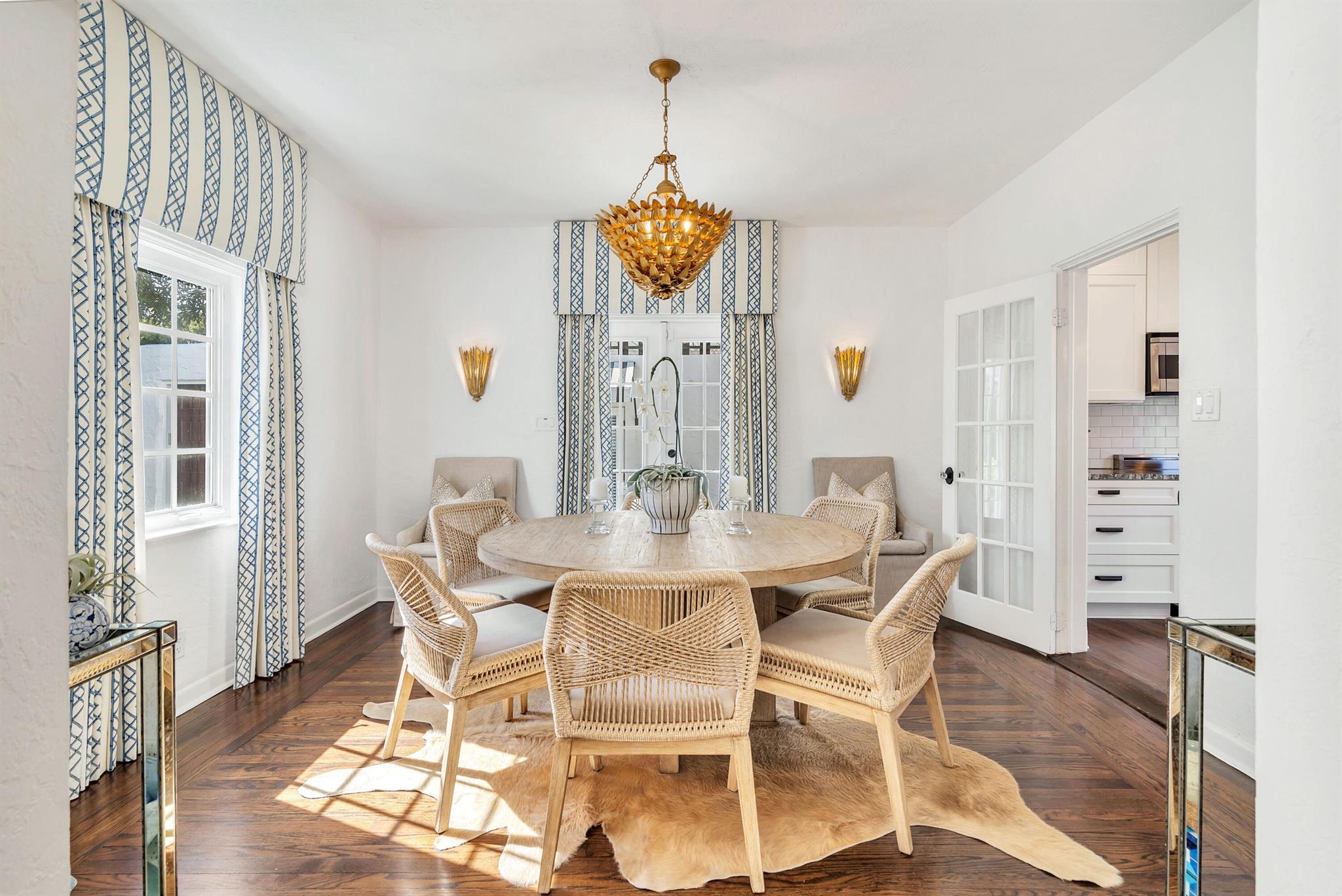 EDGEWATER - Residential