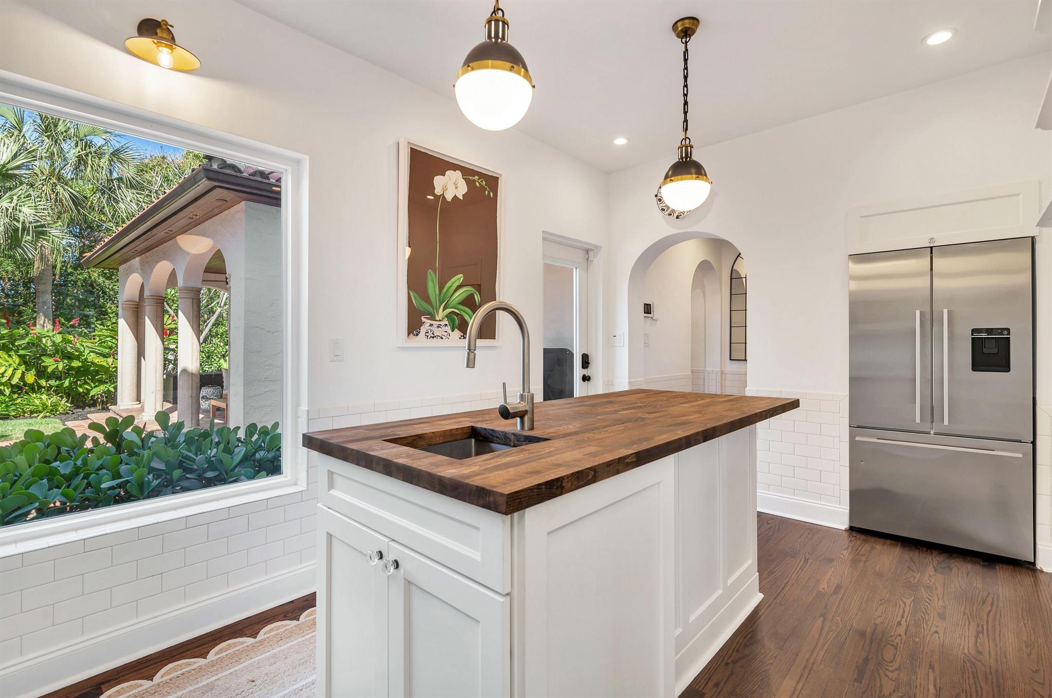 EDGEWATER - Residential