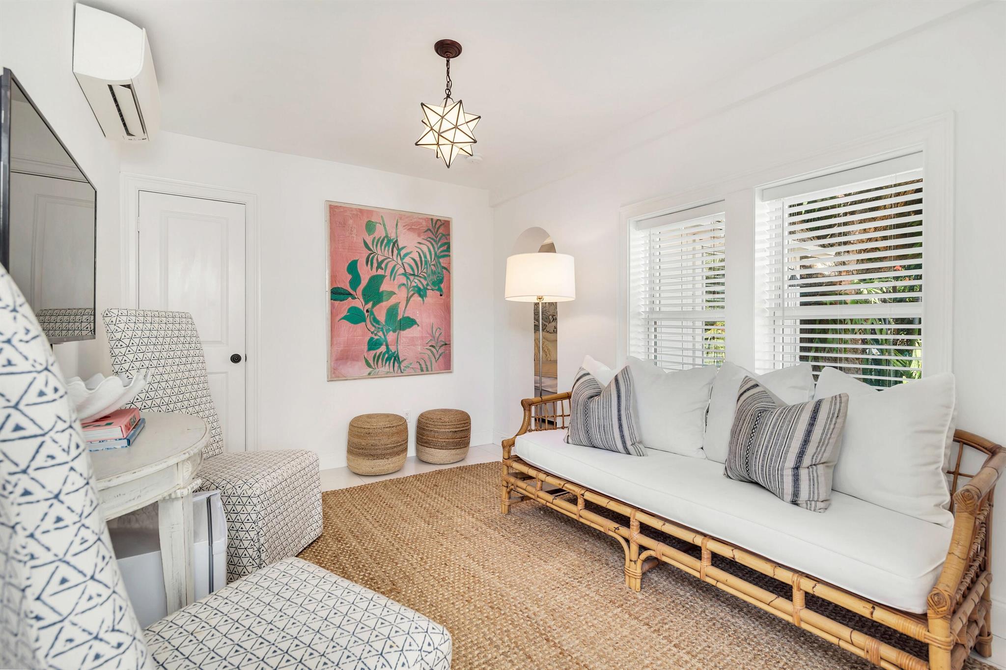 EDGEWATER - Residential