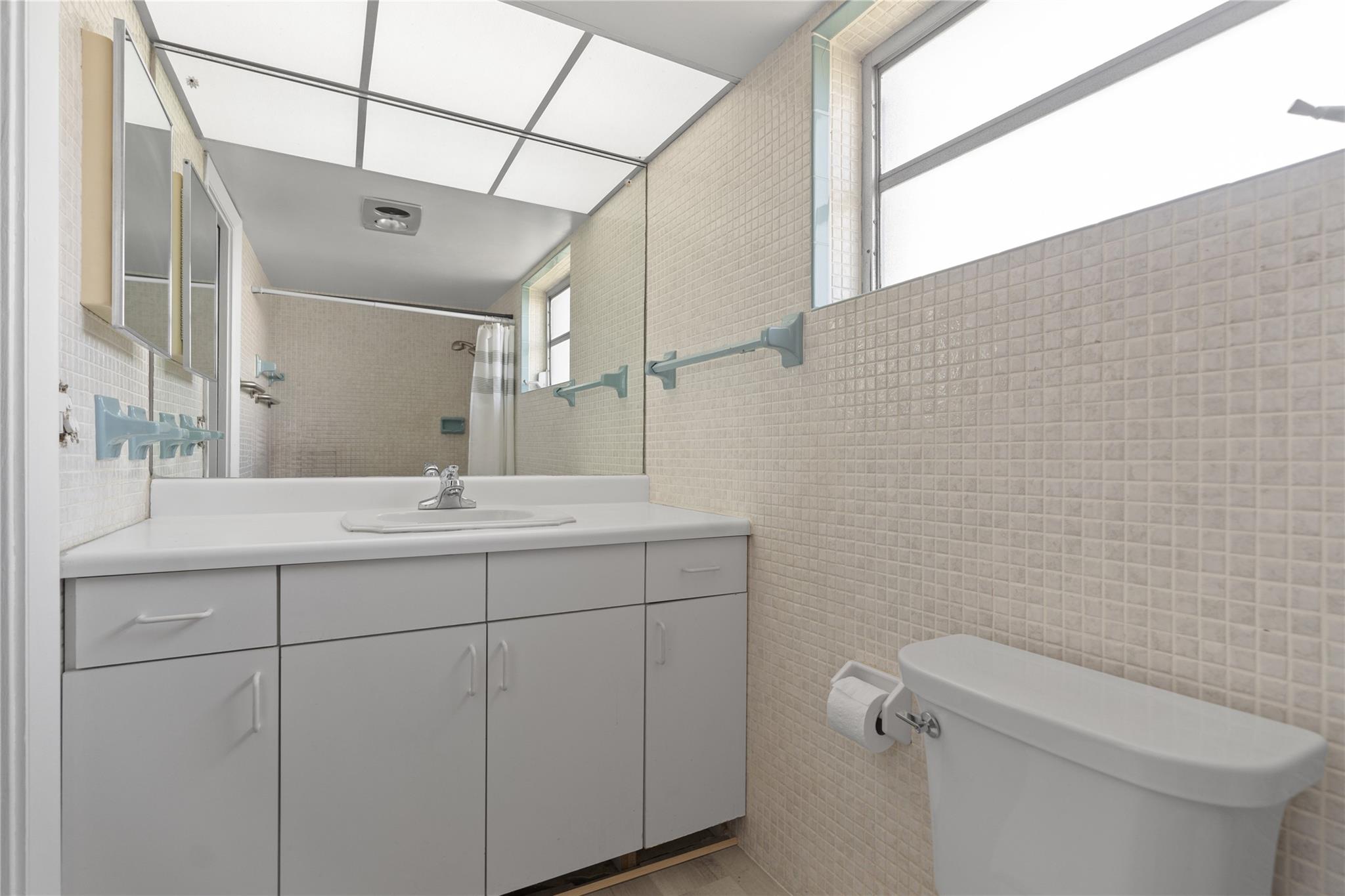 Margate Shores 2nd Add 70 - Residential Lease