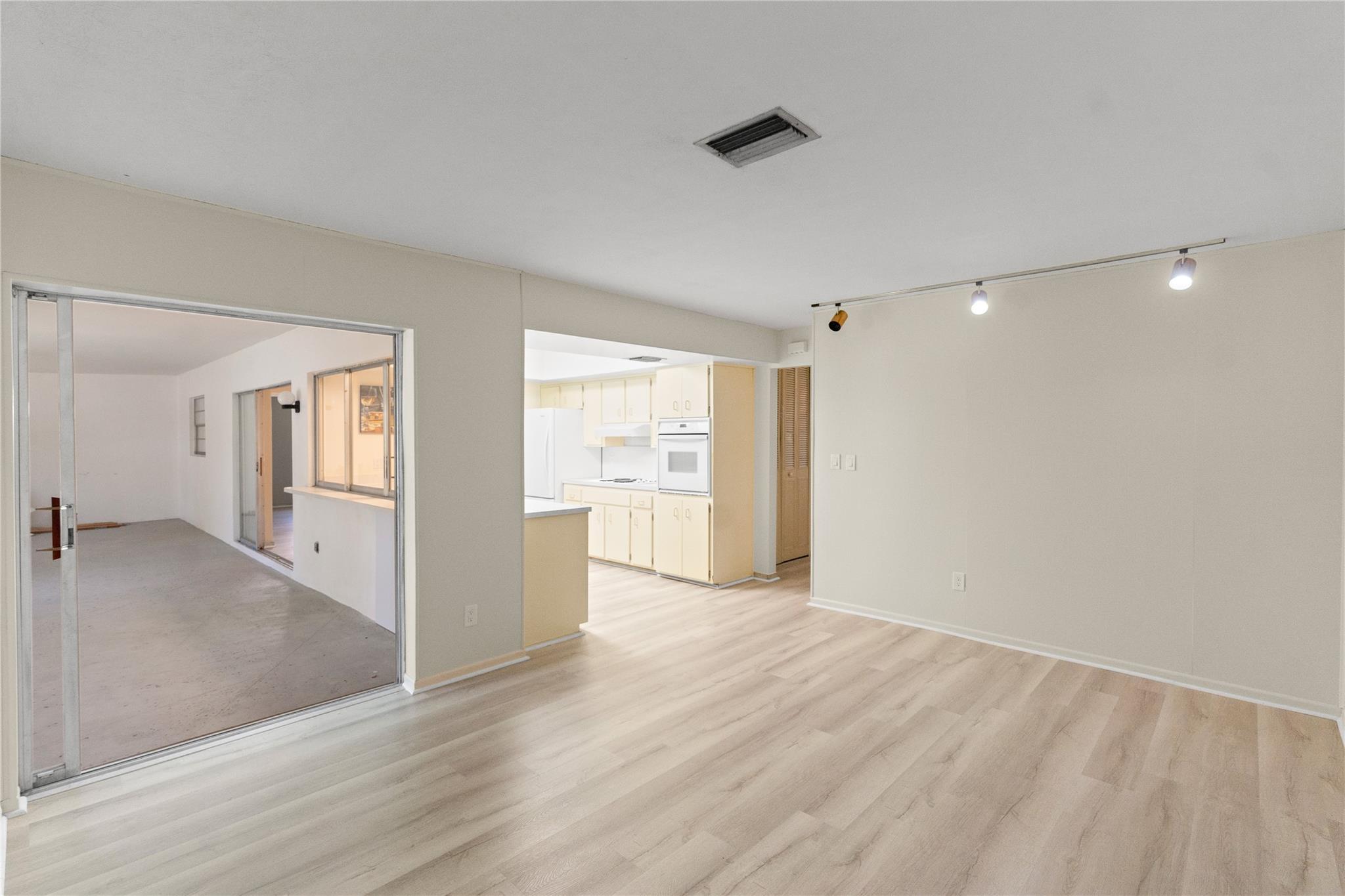 Margate Shores 2nd Add 70 - Residential Lease
