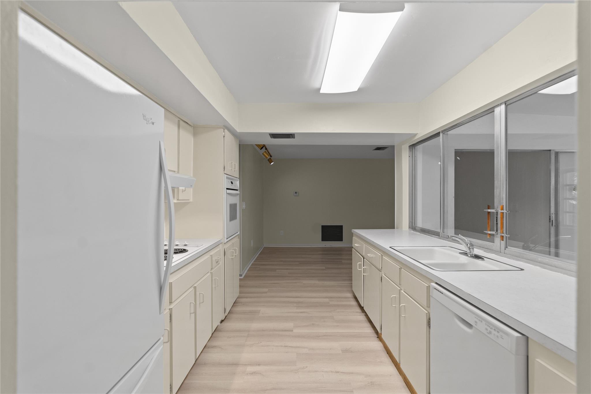 Margate Shores 2nd Add 70 - Residential Lease