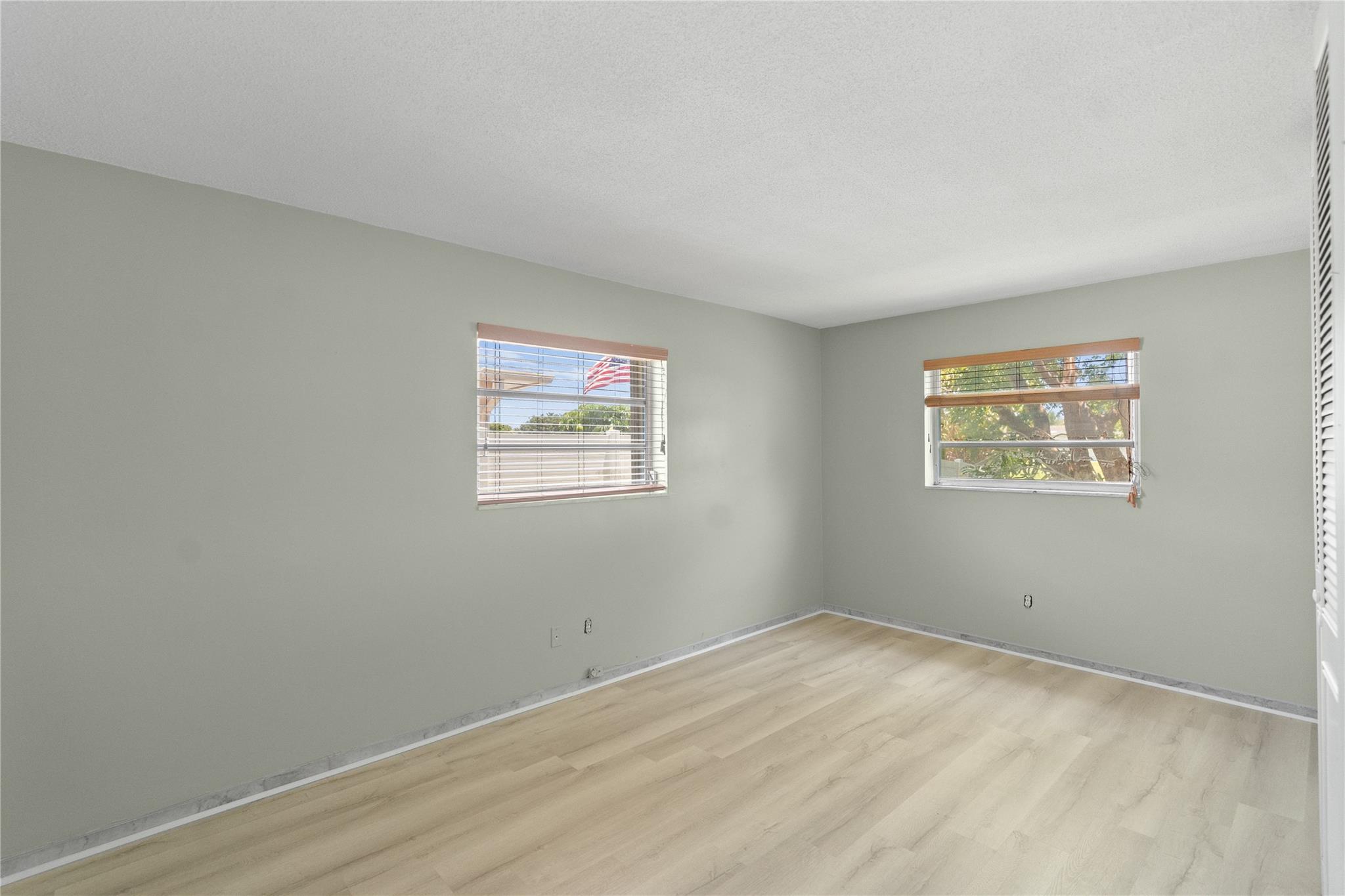 Margate Shores 2nd Add 70 - Residential Lease