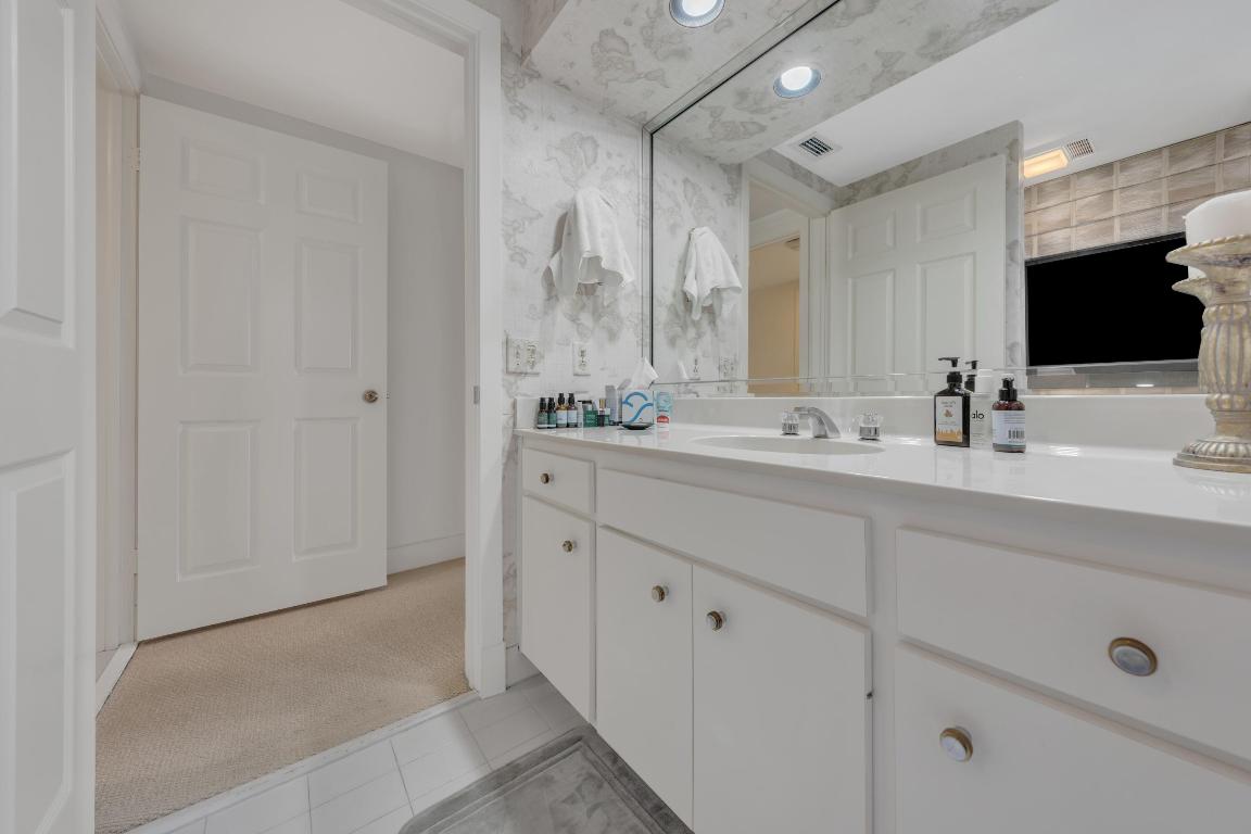 Village Harbor @ Old Port Cove - Residential