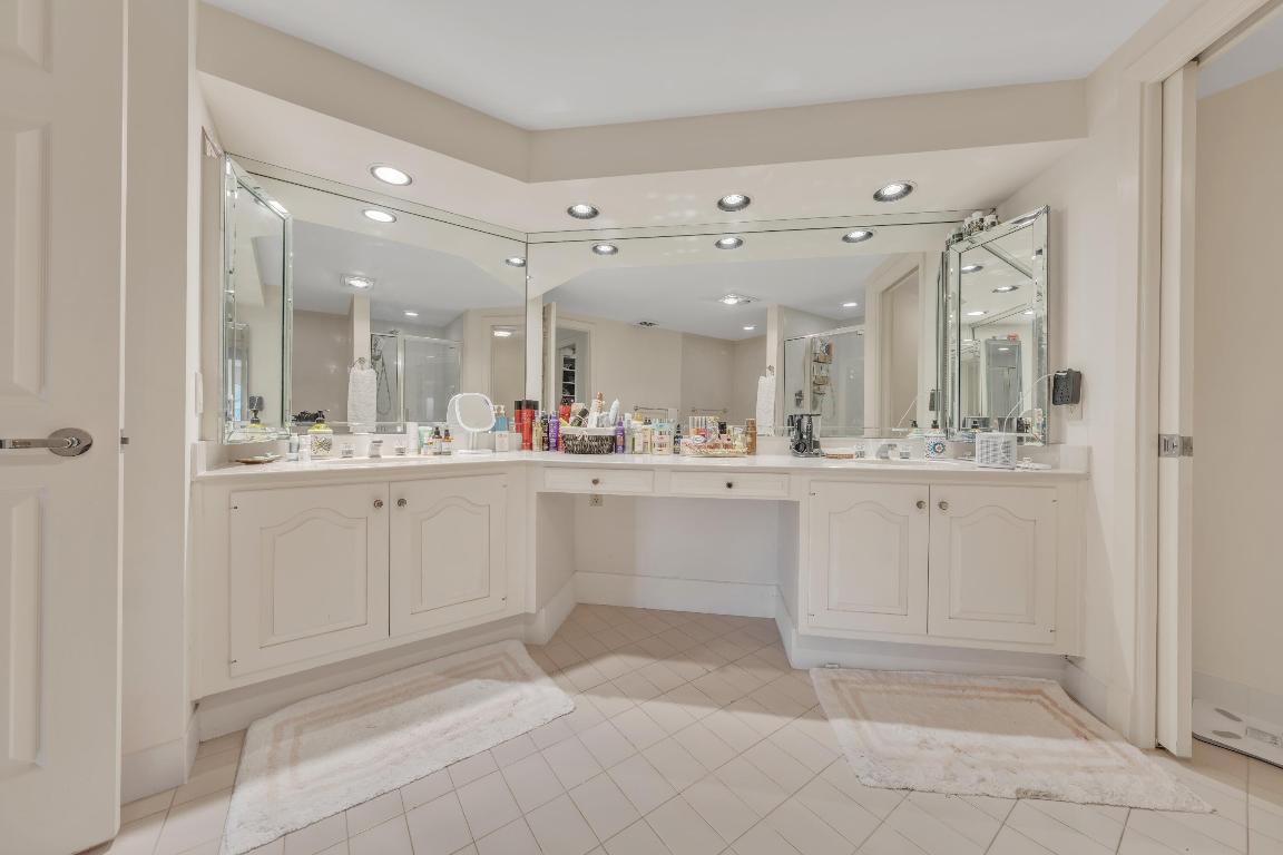 Village Harbor @ Old Port Cove - Residential