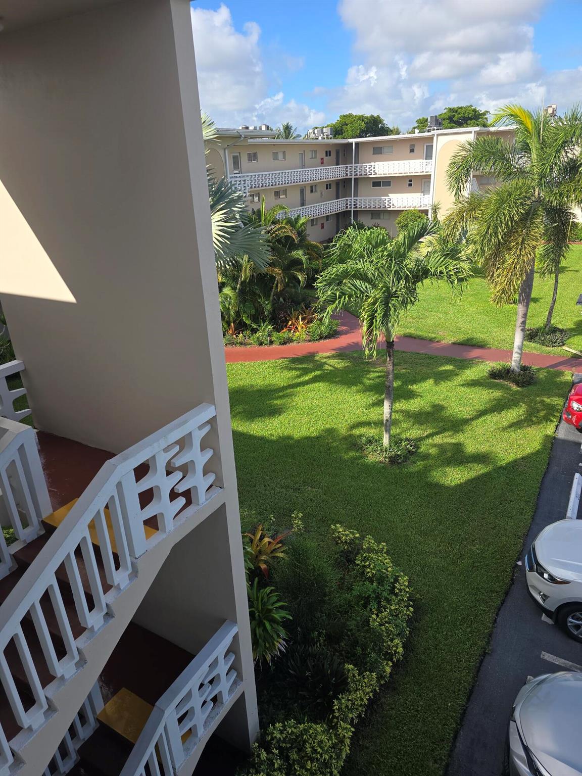 2812 Garden Drive S 301
