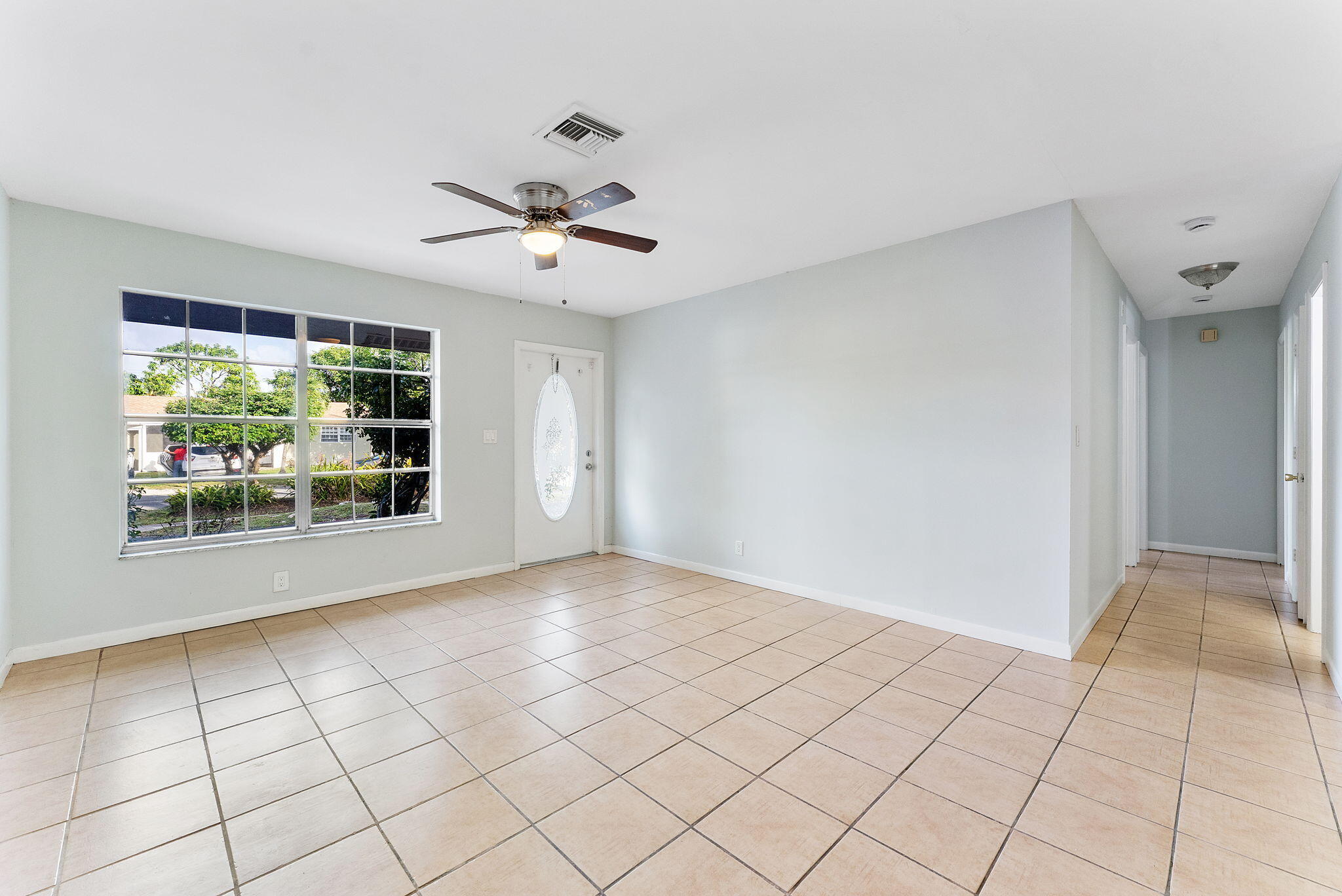 415 NW 7TH Court