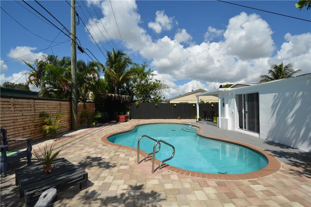 Patterson Park 39-33 B - Residential