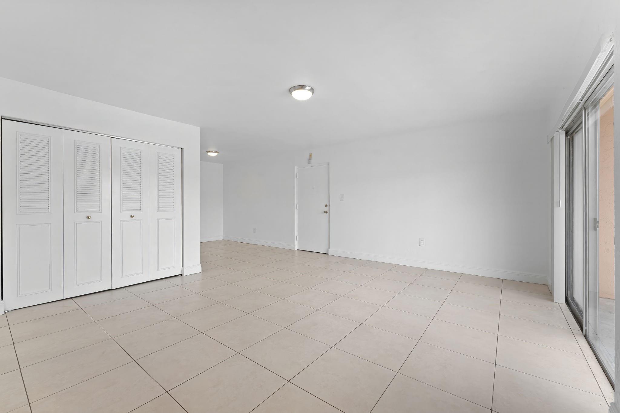 7141 Miami Lakes Dr