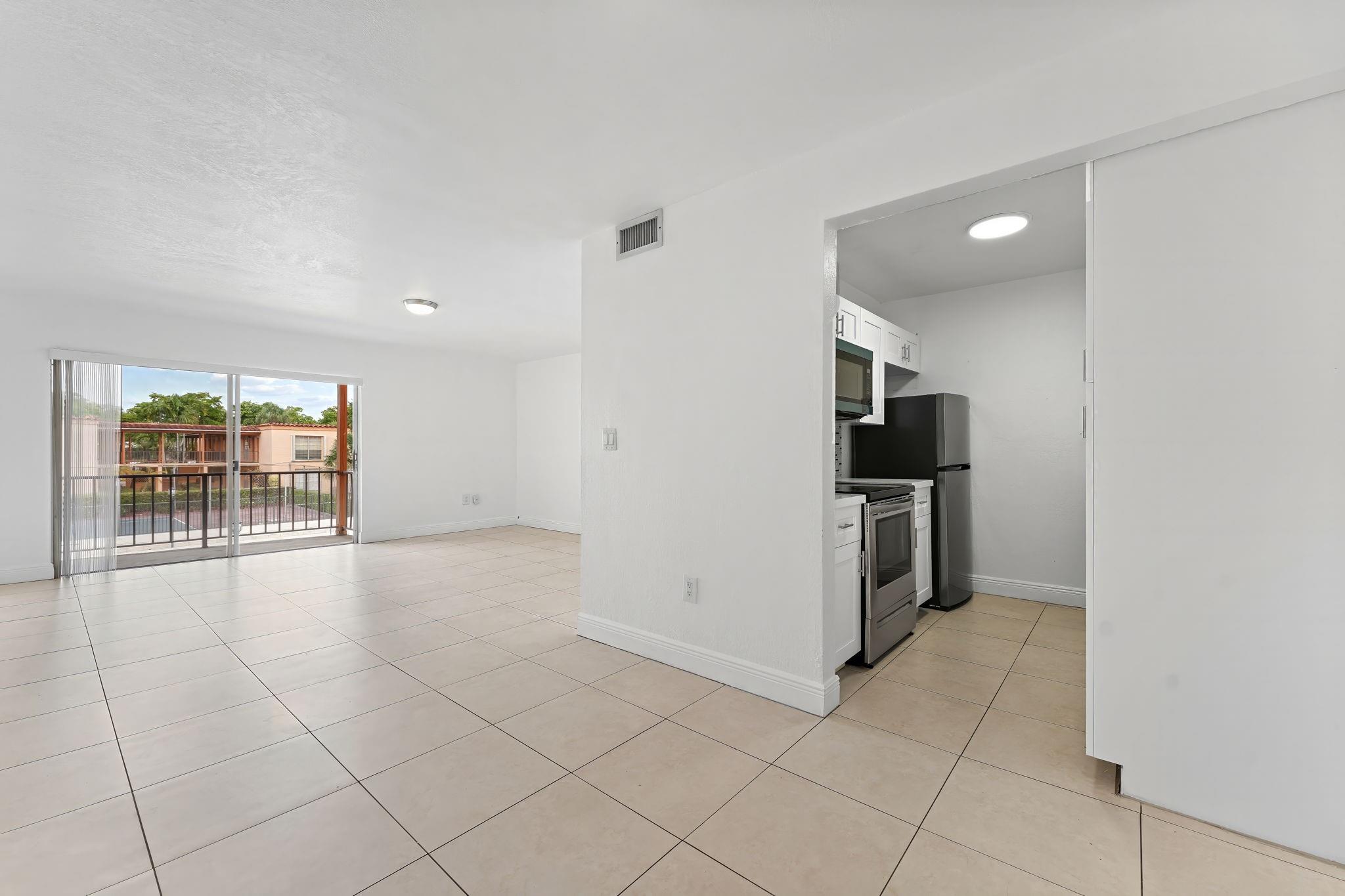 7141 Miami Lakes Dr
