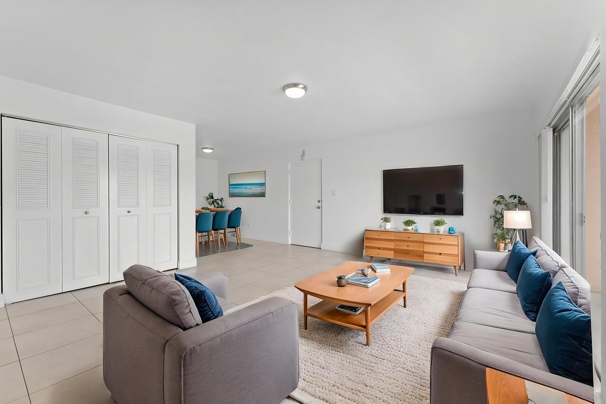 7141 Miami Lakes Dr