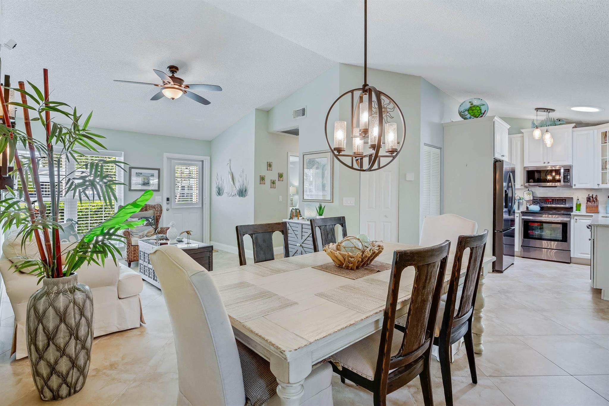 TARTAN LAKES 1 - Residential
