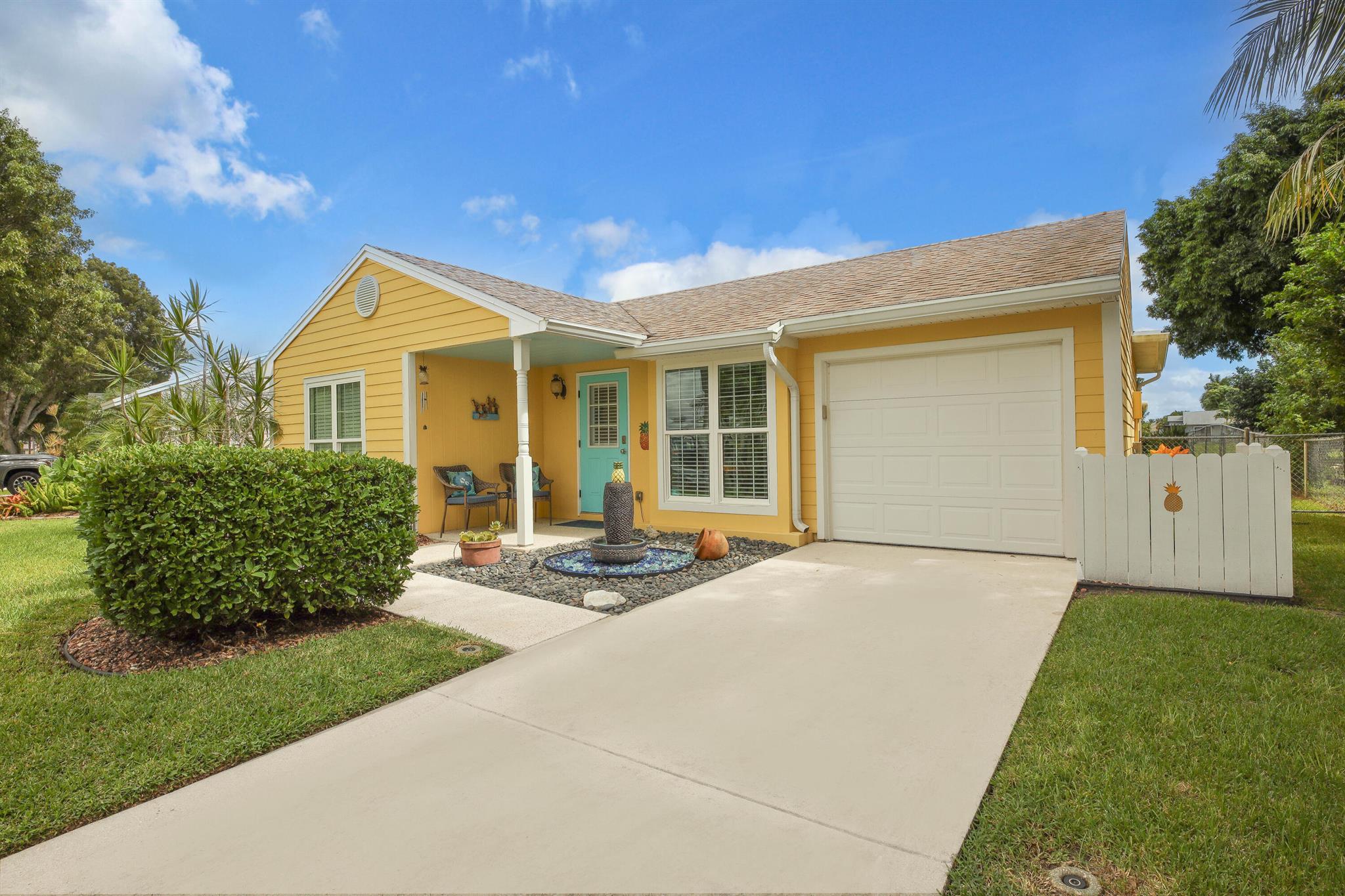 TARTAN LAKES 1 - Residential