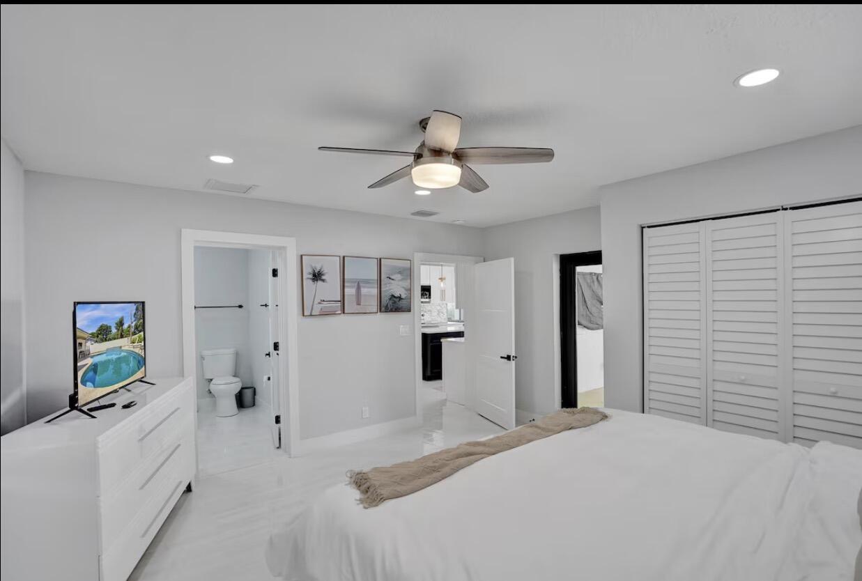 TROPIC PALMS 1 - Residential