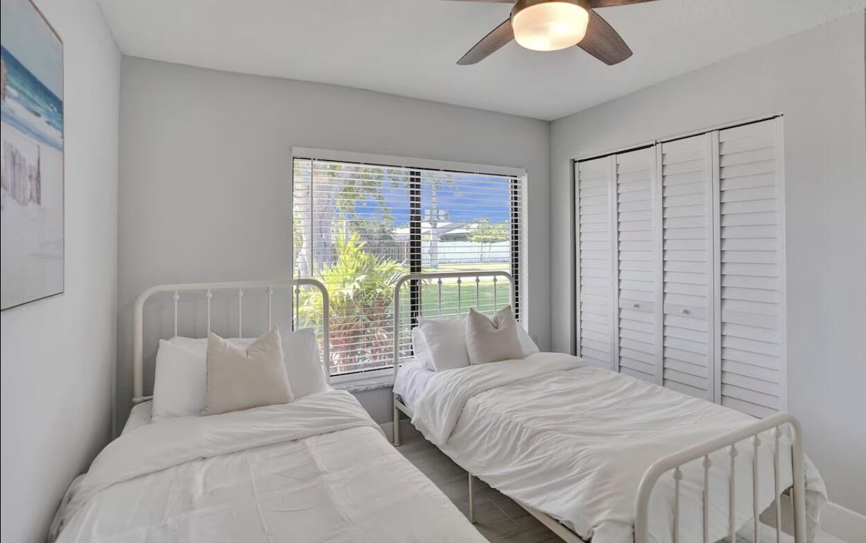 TROPIC PALMS 1 - Residential