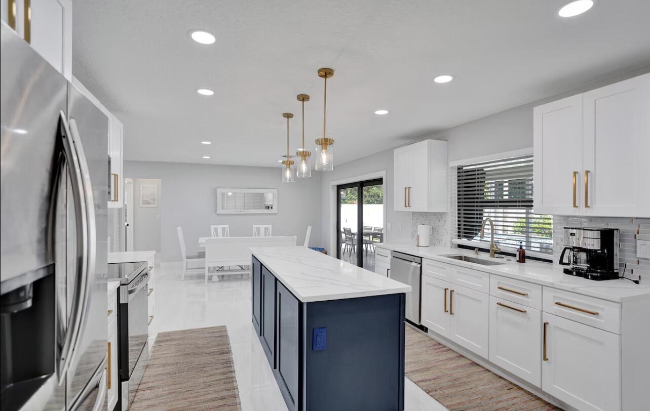 TROPIC PALMS 1 - Residential