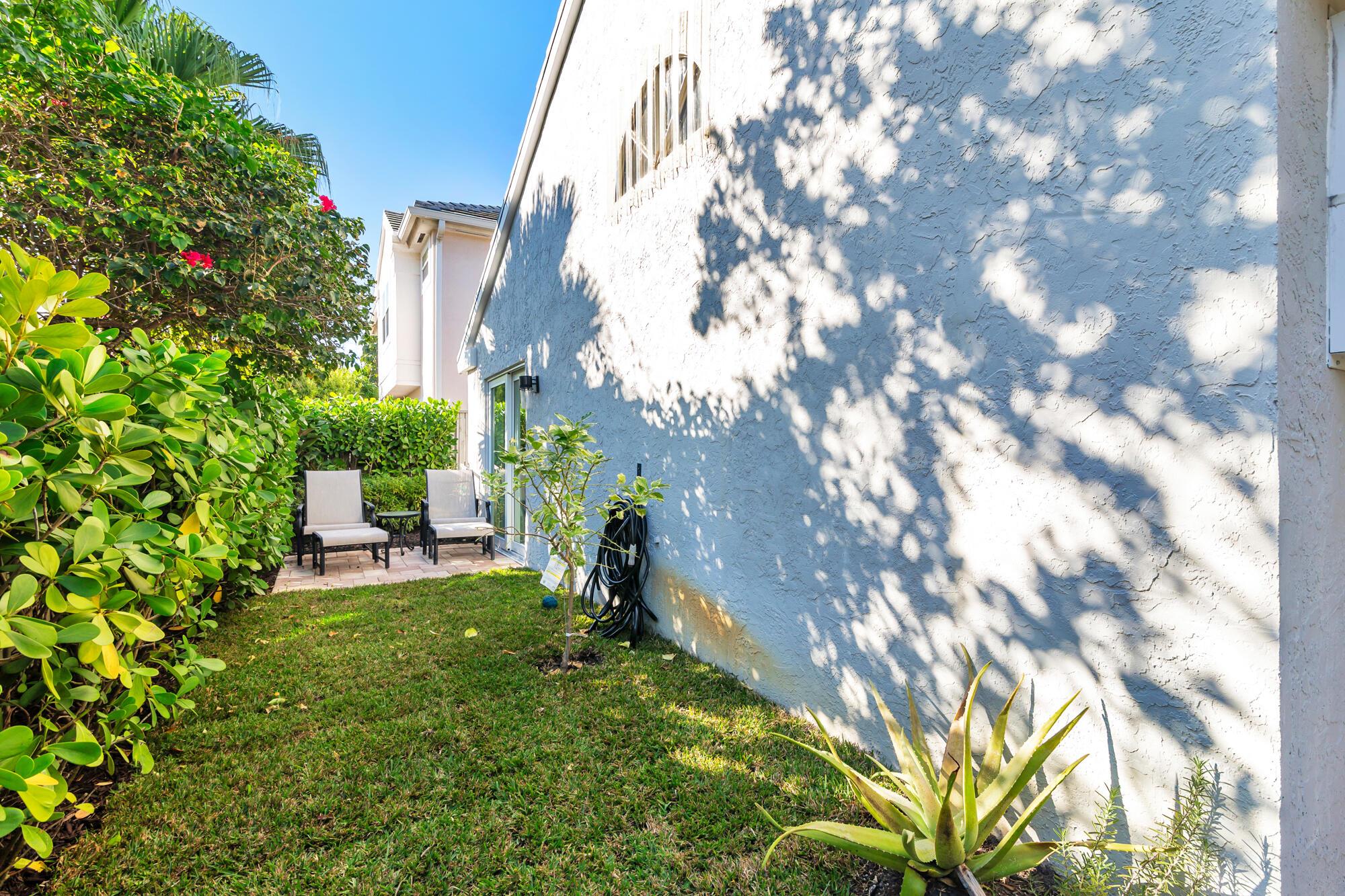 Bristol Club At Pga Natl - Residential Lease