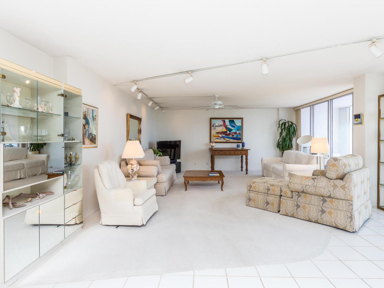 4300 N Ocean Boulevard 9g