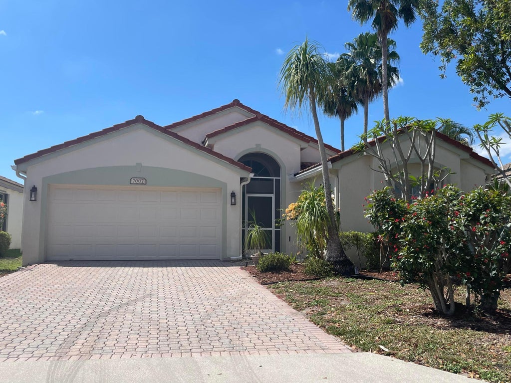 Photo of 7007 Ashton Street, Boynton Beach, FL 33437 (MLS # R11077072)