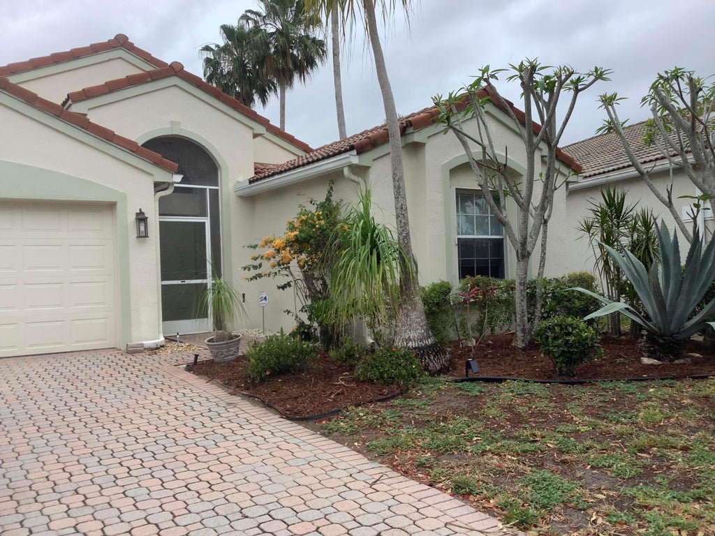 Photo of 7007 Ashton Street, Boynton Beach, FL 33437 (MLS # R11077072)