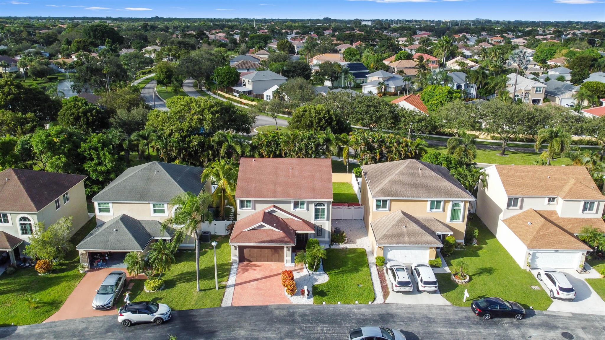 1078 Fairfax Circle W